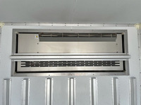 いすゞエルフ冷凍車（冷蔵車）小型（2t・3t）[写真17]