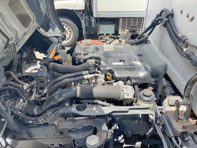 いすゞエルフ冷凍車（冷蔵車）小型（2t・3t）[写真25]