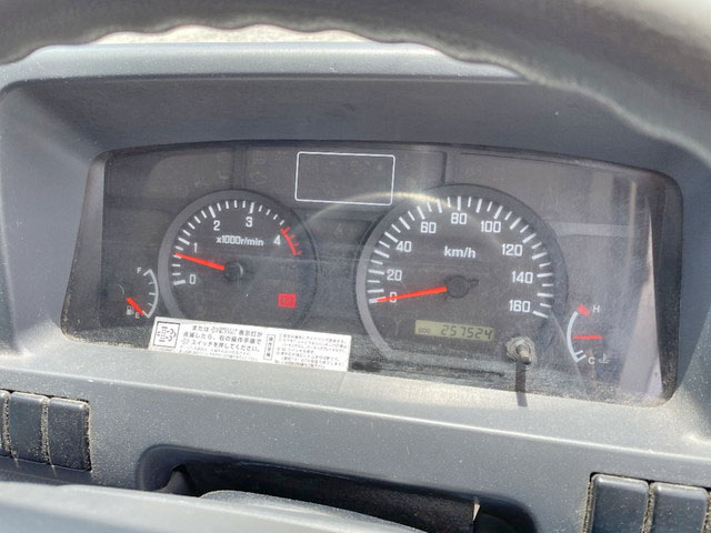 いすゞエルフ冷凍車（冷蔵車）小型（2t・3t）[写真36]