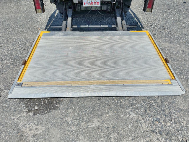 日産アトラスアルミウイング小型（2t・3t）[写真19]