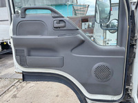 日産アトラスアルミウイング小型（2t・3t）[写真28]