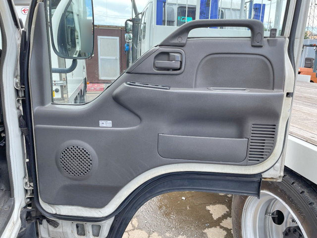 日産アトラスアルミウイング小型（2t・3t）[写真29]