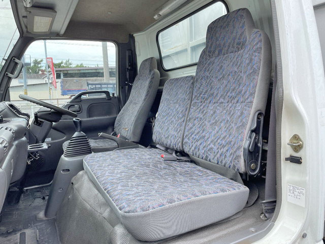 日産アトラスアルミウイング小型（2t・3t）[写真31]