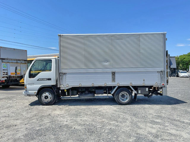 日産アトラスアルミウイング小型（2t・3t）[写真05]