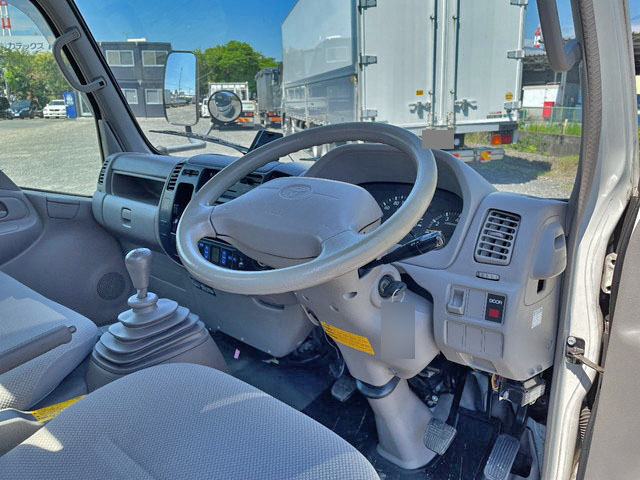 トヨタダイナ冷凍車（冷蔵車）小型（2t・3t）[写真24]