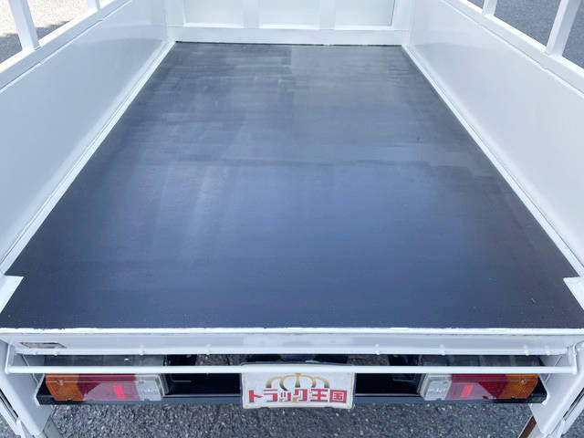 トヨタダイナ平ボディ小型（2t・3t）[写真12]