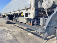 UDトラックスコンドルアルミブロック中型（4t）[写真15]