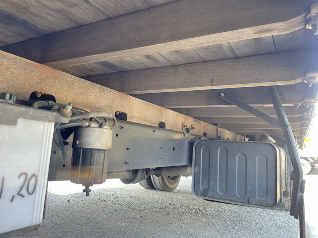 UDトラックスコンドルアルミブロック中型（4t）[写真18]