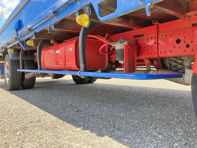 三菱ふそうキャンター平ボディ小型（2t・3t）[写真18]