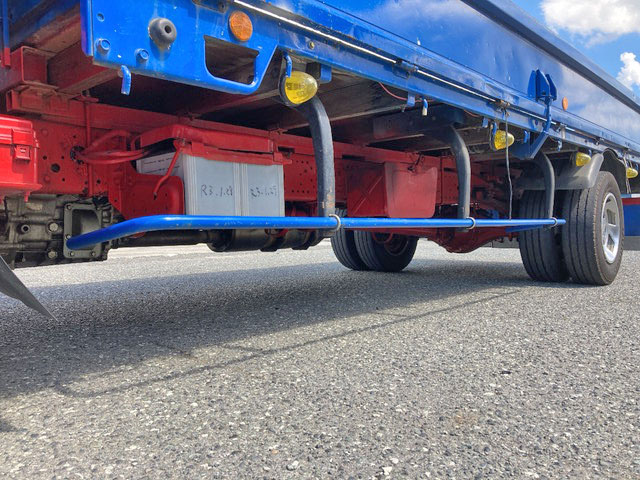 三菱ふそうキャンター平ボディ小型（2t・3t）[写真19]