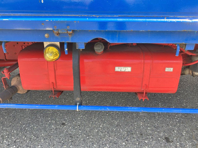 三菱ふそうキャンター平ボディ小型（2t・3t）[写真20]