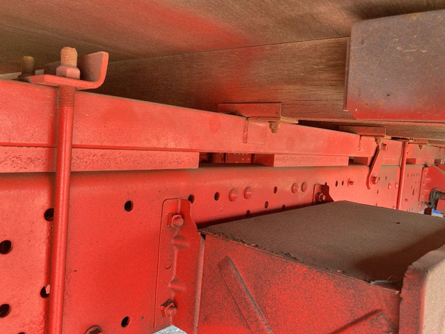 三菱ふそうキャンター平ボディ小型（2t・3t）[写真23]