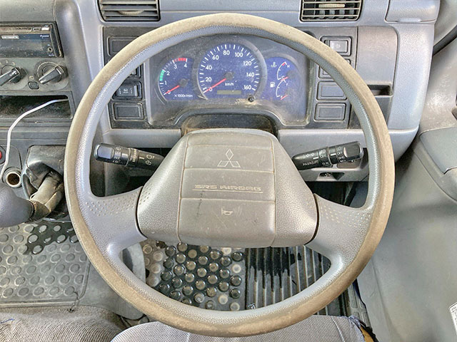 三菱ふそうキャンター平ボディ小型（2t・3t）[写真34]