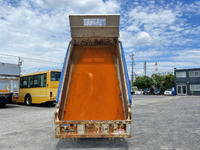 いすゞエルフダンプ小型（2t・3t）[写真12]