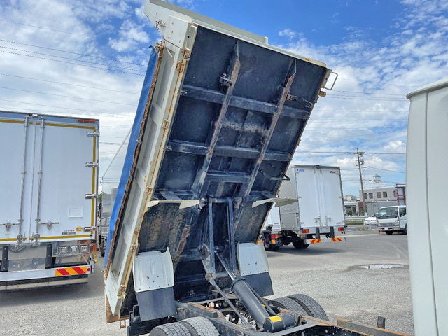 いすゞエルフダンプ小型（2t・3t）[写真16]