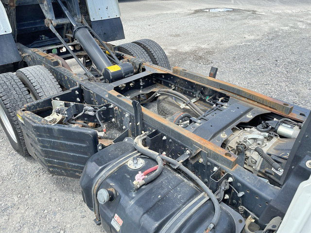 いすゞエルフダンプ小型（2t・3t）[写真18]