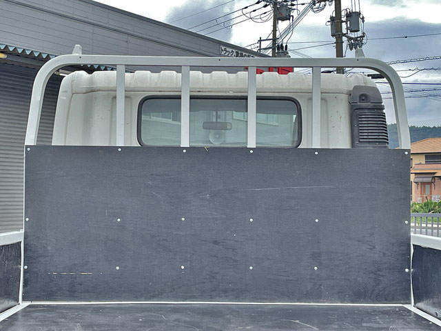 日野デュトロ平ボディ小型（2t・3t）[写真11]