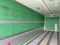 いすゞギガアルミウイング大型（10t）[写真10]