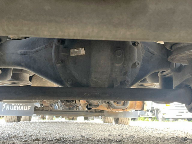 いすゞギガアルミウイング大型（10t）[写真22]