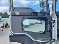 いすゞギガアルミウイング大型（10t）[写真27]