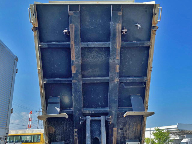 いすゞエルフダンプ小型（2t・3t）[写真12]