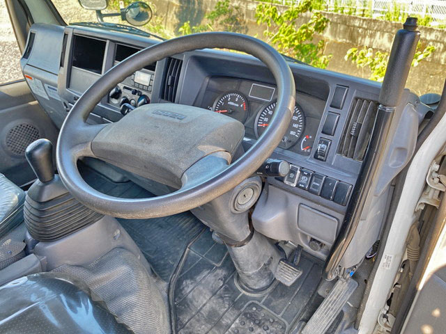 いすゞエルフダンプ小型（2t・3t）[写真29]