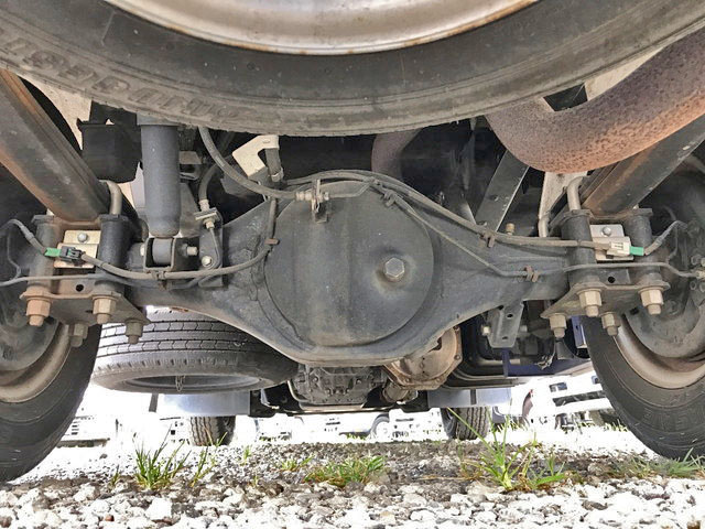 いすゞエルフ冷凍車（冷蔵車）小型（2t・3t）[写真19]