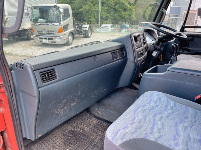 UDトラックスコンドルアルミウイング中型（4t）[写真31]