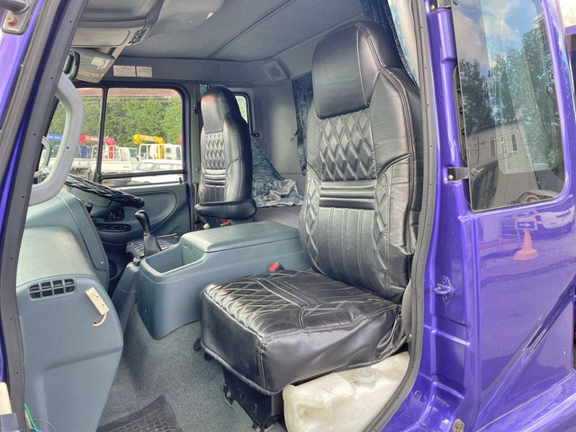 UDトラックスコンドルクレーン5段増トン（6t・8t）[写真31]