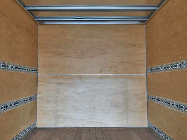 いすゞエルフアルミバン小型（2t・3t）[写真14]