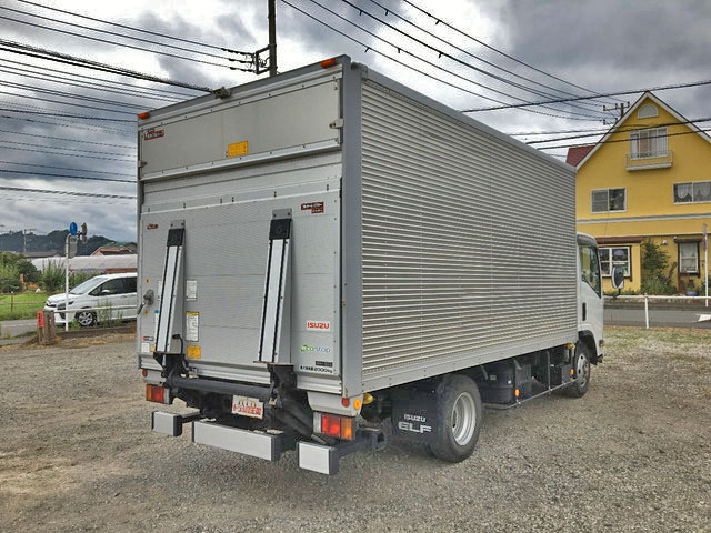 いすゞエルフアルミバン小型（2t・3t）[写真02]