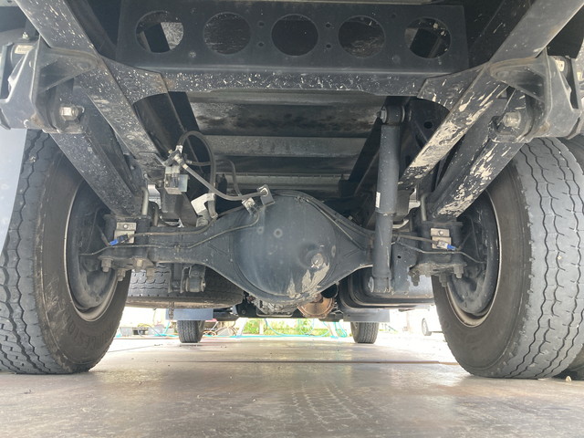 いすゞエルフアルミバン小型（2t・3t）[写真24]