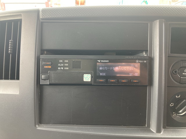 いすゞエルフアルミバン小型（2t・3t）[写真34]