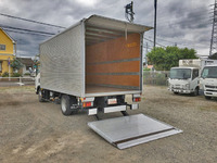 いすゞエルフアルミバン小型（2t・3t）[写真06]