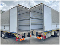 三菱ふそうスーパーグレート冷蔵冷凍ウイング大型（10t）[写真10]