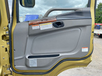 三菱ふそうスーパーグレート冷蔵冷凍ウイング大型（10t）[写真30]