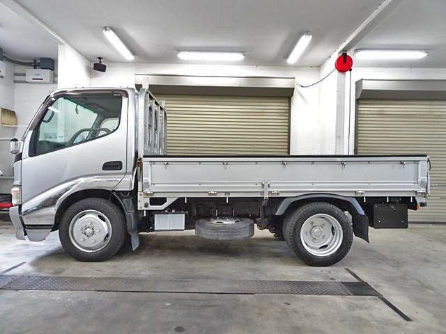 トヨタダイナ平ボディ小型（2t・3t）PD-XZU304 [写真01]