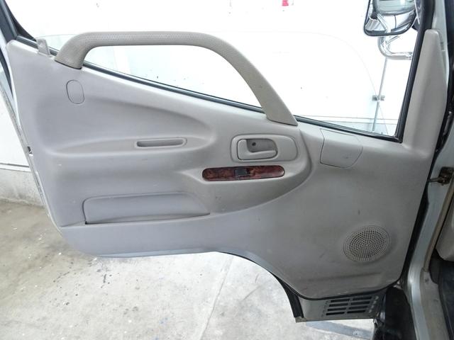 トヨタダイナ平ボディ小型（2t・3t）[写真29]