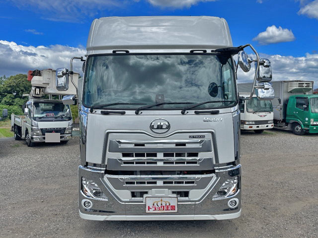 UDトラックスクオントレーラーヘッド（トラクターヘッド）大型（10t）[写真07]