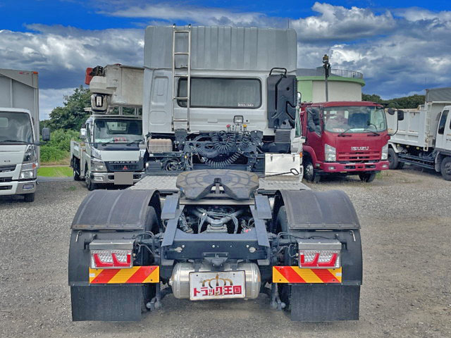 UDトラックスクオントレーラーヘッド（トラクターヘッド）大型（10t）[写真09]