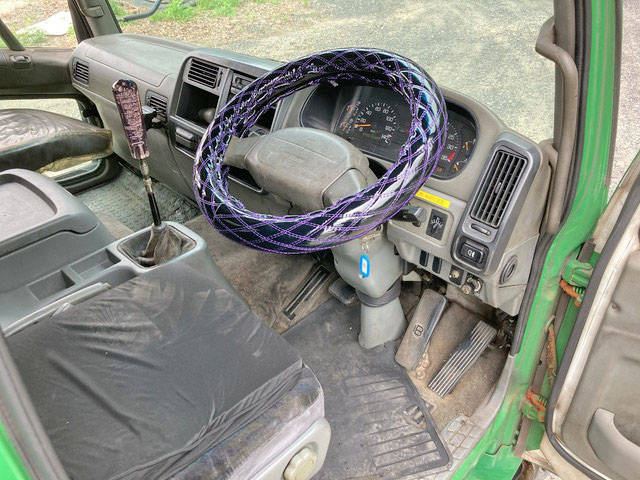 三菱ふそうファイターアルミブロック中型（4t）[写真33]