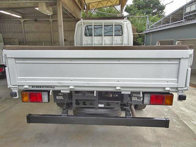 いすゞエルフダブルキャブ（Wキャブ）小型（2t・3t）[写真04]
