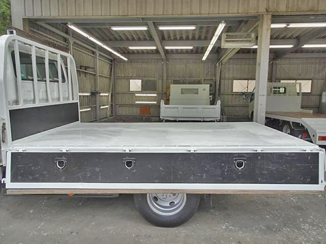 いすゞエルフダブルキャブ（Wキャブ）小型（2t・3t）[写真06]