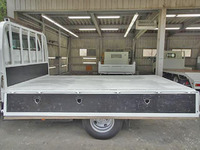 いすゞエルフダブルキャブ（Wキャブ）小型（2t・3t）[写真06]