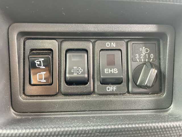 日産アトラスアルミバン小型（2t・3t）[写真36]