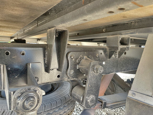 いすゞエルフパネルバン小型（2t・3t）[写真17]