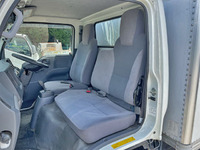 いすゞエルフパネルバン小型（2t・3t）[写真23]