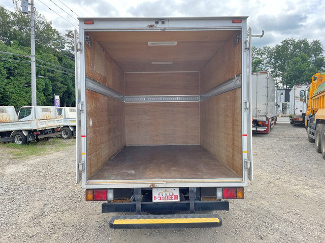 いすゞエルフパネルバン小型（2t・3t）[写真10]