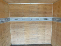 いすゞエルフパネルバン小型（2t・3t）[写真13]