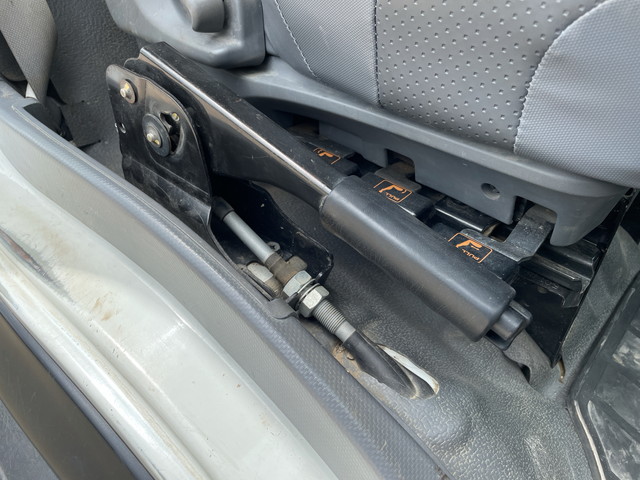 いすゞフォワードダンプ中型（4t）[写真28]